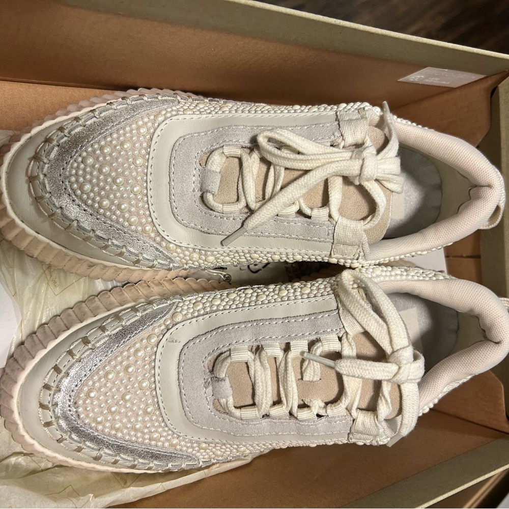 Dolce Vita Pearl Women’s Sneakers